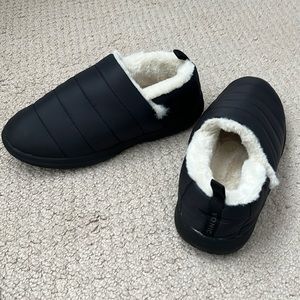 Vionic Quilted Nylon Slippers - Tranquil